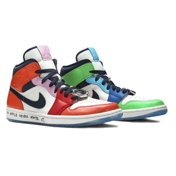 ⁦Air Jordan 1 Mid x Melody Ehsani "Fearless"⁩ – תמונה ⁦2⁩