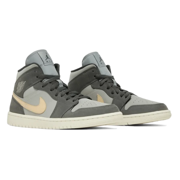 ⁦Air Jordan 1 Mid Iron Grey Onyx⁩ – תמונה ⁦2⁩