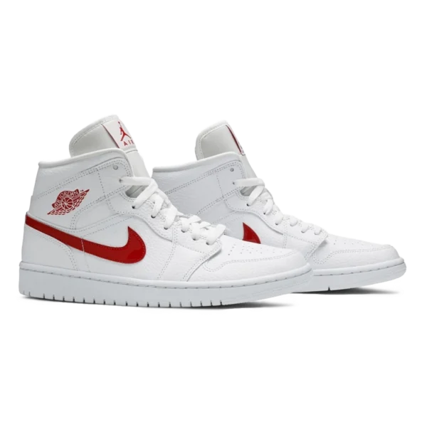 ⁦Air Jordan 1 Mid White University Red⁩ – תמונה ⁦2⁩