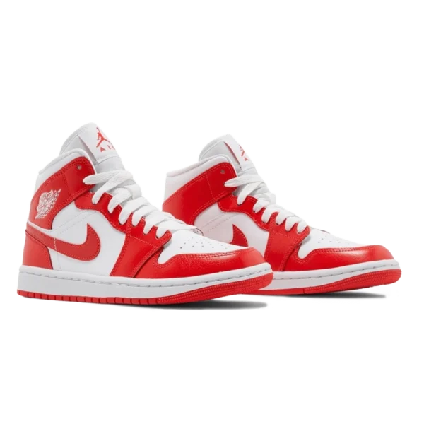 ⁦Air Jordan 1 Mid Habanero Red White⁩ – תמונה ⁦2⁩