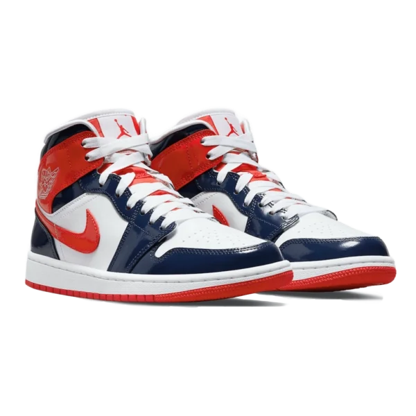 ⁦Air Jordan 1 Mid "Champ Colors" Midnight Navy University Red⁩ – תמונה ⁦2⁩