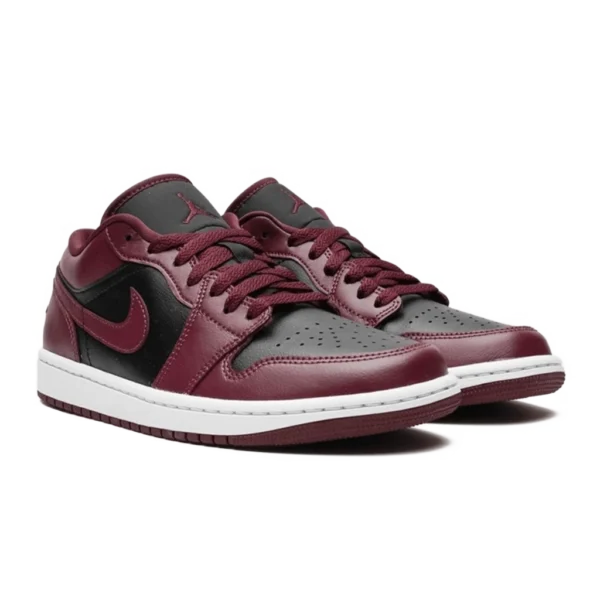 ⁦Air Jordan 1 Low SE Dark Beetroot Black White⁩ – תמונה ⁦2⁩