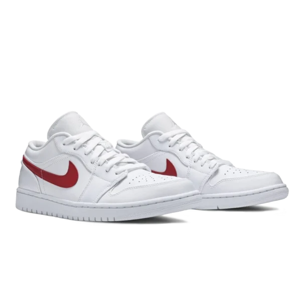 ⁦Air Jordan 1 Low White University Red⁩ – תמונה ⁦2⁩