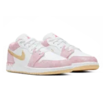 ⁦Air Jordan 1 Low "Strawberry Ice Cream" Arctic Punch Vanilla White⁩ – תמונה ⁦2⁩