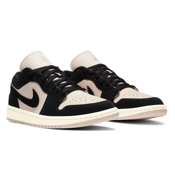 ⁦Air Jordan 1 Low Black Guava Ice⁩ – תמונה ⁦2⁩