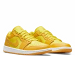 ⁦Air Jordan 1 Low Yellow Strike White Pollen⁩ – תמונה ⁦2⁩