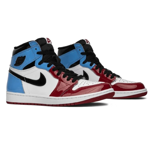 ⁦Air Jordan 1 Retro High OG "Fearless" White University Blue Varsity Red⁩ – תמונה ⁦2⁩
