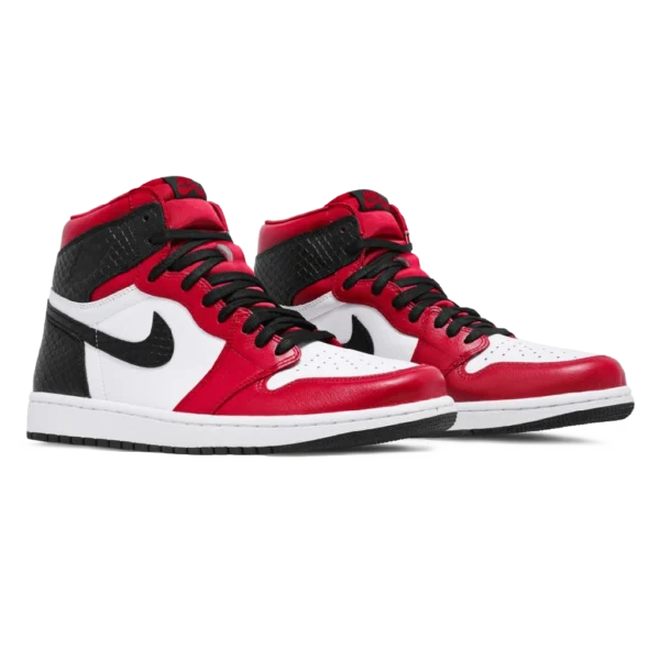 ⁦Air Jordan 1 Retro High OG Satin Snake⁩ – תמונה ⁦2⁩
