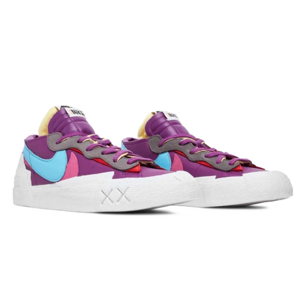 ⁦Nike Blazer Low x Sacai x KAWS Purple Dusk⁩ – תמונה ⁦2⁩