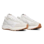 ⁦Nike VaporWaffle x Sacai Sail Gum⁩ – תמונה ⁦2⁩