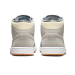 ⁦Air Jordan 1 Mid SE Coconut Milk⁩ – תמונה ⁦3⁩