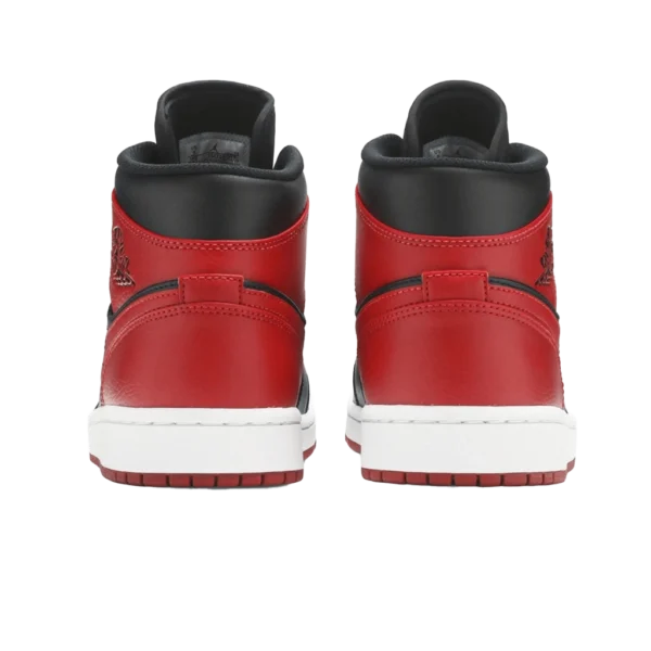 ⁦Air Jordan 1 Mid "Banned" Black University Red⁩ – תמונה ⁦3⁩