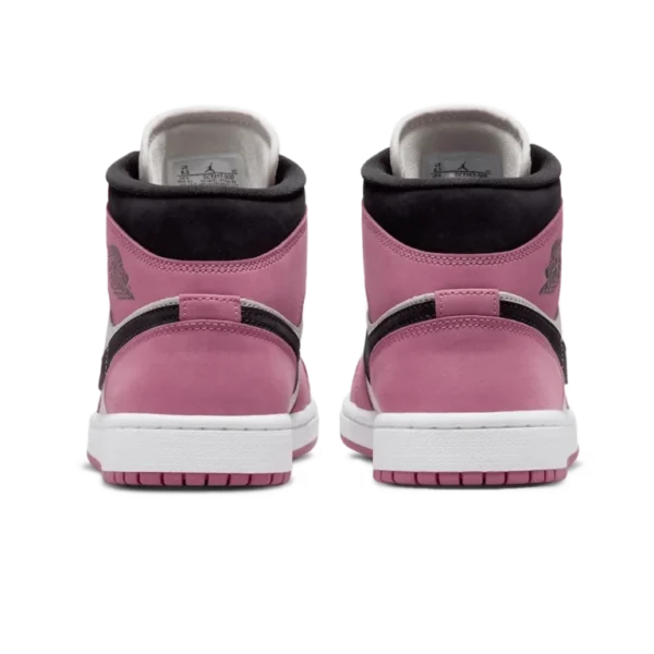 ⁦Air Jordan 1 Mid SE Berry Pink Light Bone White Black⁩ – תמונה ⁦3⁩
