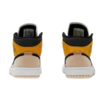 ⁦Air Jordan 1 Mid Particle Beige University Gold Black⁩ – תמונה ⁦3⁩