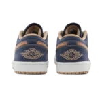 ⁦Air Jordan 1 Low SE "Denim" Midnight Navy Muslin⁩ – תמונה ⁦3⁩