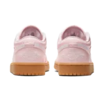 ⁦Air Jordan 1 Low Arctic Pink White Gum Light Brown⁩ – תמונה ⁦3⁩