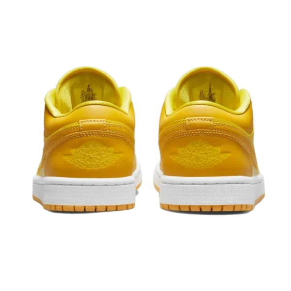 ⁦Air Jordan 1 Low Yellow Strike White Pollen⁩ – תמונה ⁦3⁩