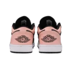 ⁦Air Jordan 1 Low Crimson Tint  Black Hyper Pink White⁩ – תמונה ⁦3⁩