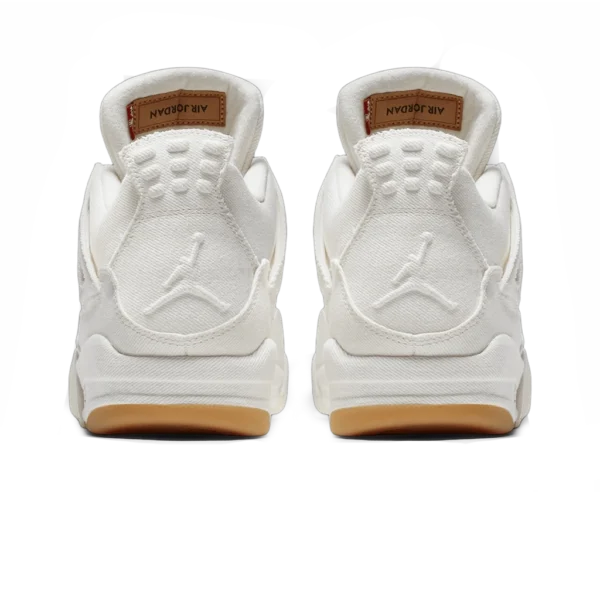⁦Air Jordan 4 Retro x  Levi's White Denim⁩ – תמונה ⁦3⁩