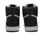 ⁦Air Jordan 1 High Retro OG Bloodline⁩ – תמונה ⁦3⁩