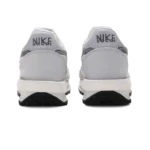 ⁦Nike LDV Waffle x Sacai Summit White⁩ – תמונה ⁦3⁩