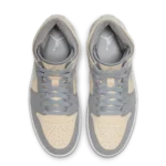 ⁦Air Jordan 1 Mid SE Coconut Milk⁩ – תמונה ⁦4⁩