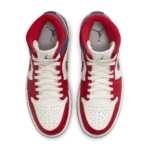 ⁦Air Jordan 1 Mid SE Gym Red Midnight Navy⁩ – תמונה ⁦4⁩