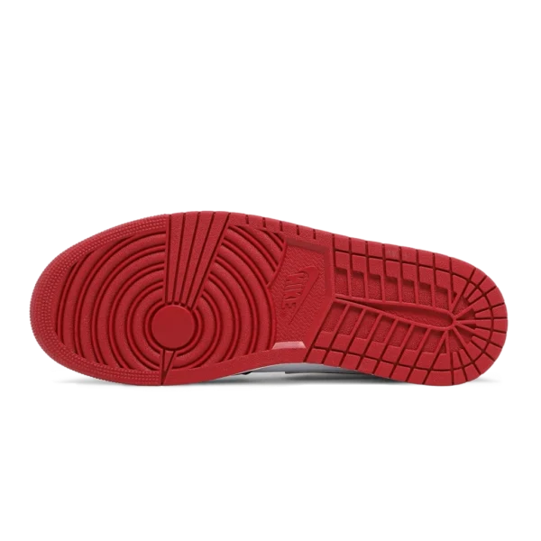 ⁦Air Jordan 1 Mid White Gym Red Black⁩ – תמונה ⁦4⁩