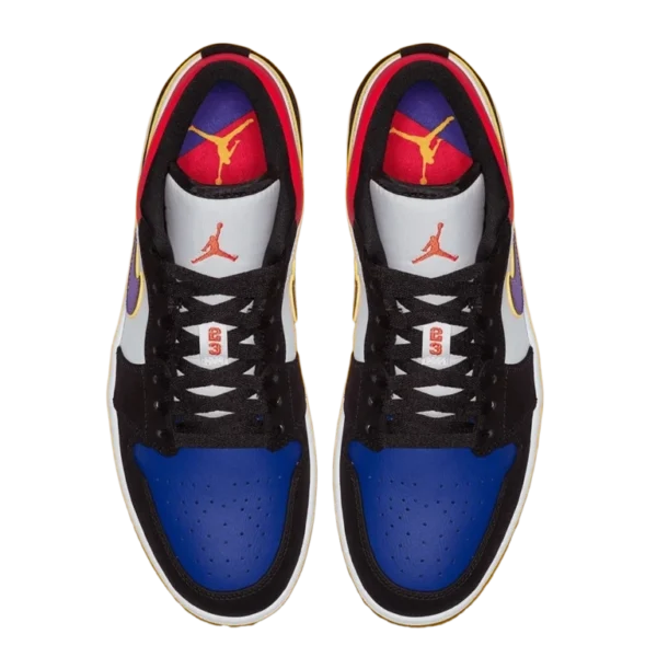⁦Air Jordan 1 Low "Rivals" Royal Crimson Gold Purple Black⁩ – תמונה ⁦4⁩
