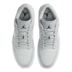 ⁦Air Jordan 1 Low “White Camo” White Photon Dust Grey Fog⁩ – תמונה ⁦4⁩
