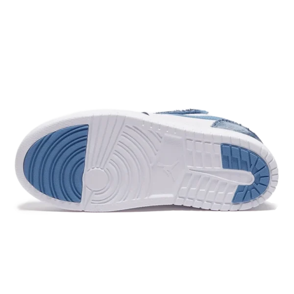 ⁦Air Jordan 1 Low Washed Denim White⁩ – תמונה ⁦4⁩