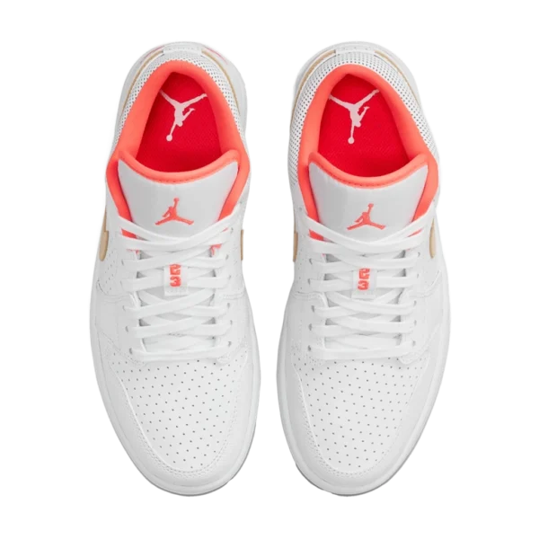 ⁦Air Jordan 1 Low White Flash Crimson Psychic Blue Sesame⁩ – תמונה ⁦4⁩