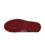 ⁦Air Jordan 1 Low Gym Red White⁩ – תמונה ⁦4⁩