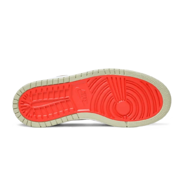 ⁦Air Jordan 1 High Zoom Comfort Olive Aura⁩ – תמונה ⁦4⁩