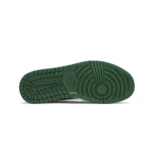 ⁦Air Jordan 1 High OG Pine Green Black⁩ – תמונה ⁦4⁩