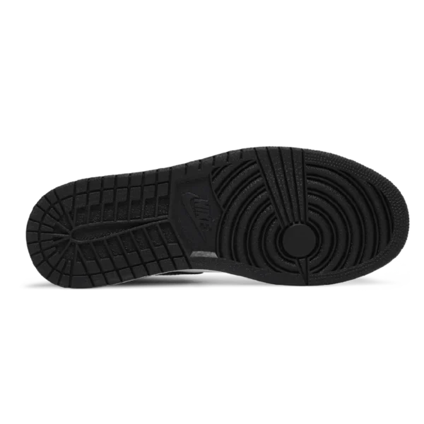 ⁦Air Jordan 1 Retro High OG Prototype⁩ – תמונה ⁦4⁩