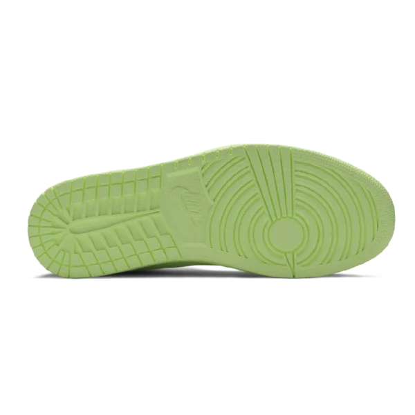 ⁦Air Jordan 1 High PRM Barely Volt⁩ – תמונה ⁦4⁩