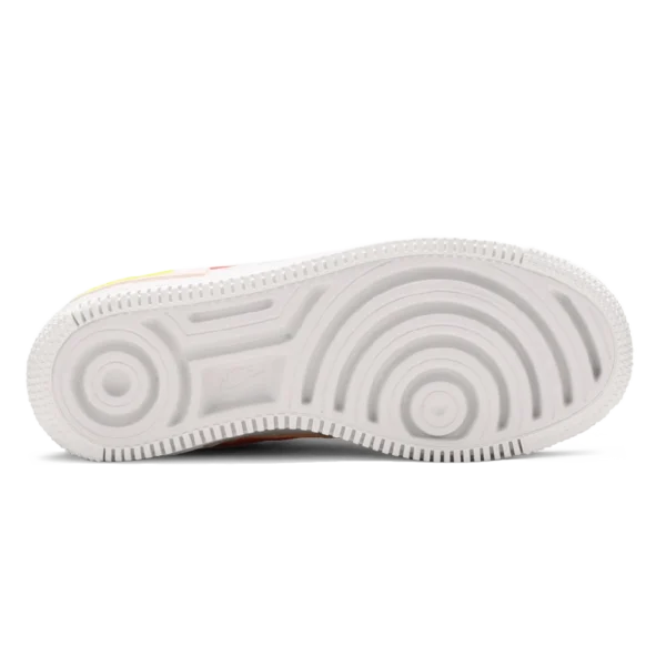 ⁦Nike Air Force 1 Shadow Team Red Orange Pearl⁩ – תמונה ⁦4⁩