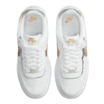 ⁦Nike Air Force 1 Shadow White Metallic Gold⁩ – תמונה ⁦4⁩