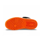⁦Air Jordan 1 Mid Candy Black Total Orange⁩ – תמונה ⁦4⁩