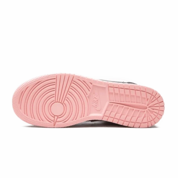 ⁦Air Jordan 1 Mid Arctic Punch Black White⁩ – תמונה ⁦4⁩