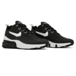 ⁦Nike Air Max 270 React Black White⁩ – תמונה ⁦2⁩