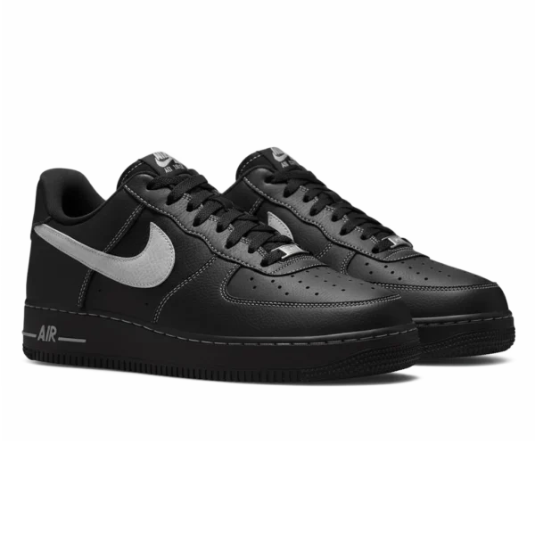 ⁦Nike Air Force 1 LV8 Utility Black⁩ – תמונה ⁦2⁩