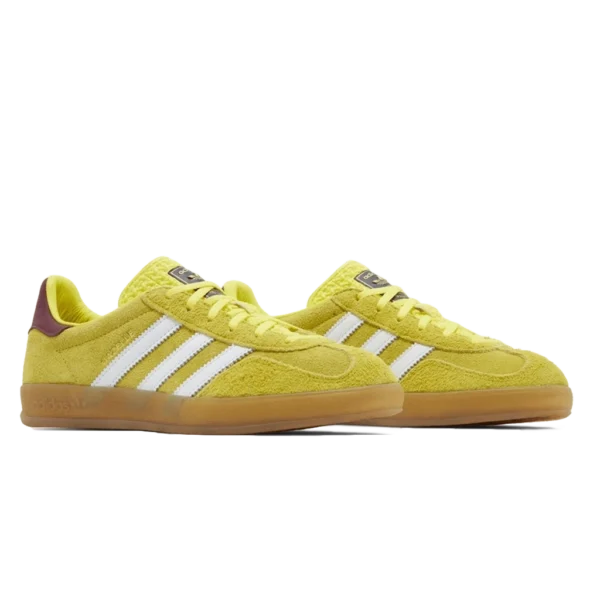 ⁦Adidas Gazelle Indoor Bright Yellow Cloud White Collegiate Burgundy⁩ – תמונה ⁦2⁩
