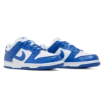 ⁦Nike Dunk Low Retro SP Kentucky⁩ – תמונה ⁦2⁩