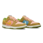 ⁦Nike Dunk Low "Sun Club" Arctic Orange Sanded Gold⁩ – תמונה ⁦2⁩