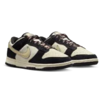 ⁦WMNS Dunk Low LX Black Team Gold⁩ – תמונה ⁦2⁩