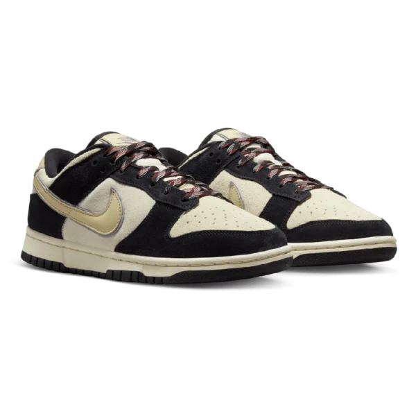 ⁦WMNS Dunk Low LX Black Team Gold⁩ – תמונה ⁦2⁩