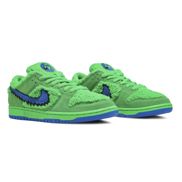 ⁦Nike Dunk Low SB x Grateful Dead Green Bear⁩ – תמונה ⁦2⁩