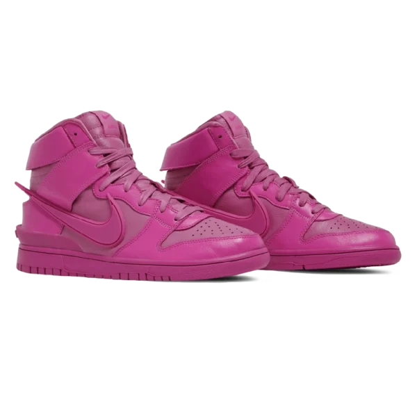 ⁦Nike Dunk High x AMBUSH Cosmic Fuchsia⁩ – תמונה ⁦2⁩